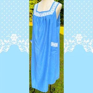 Vintage night gown
